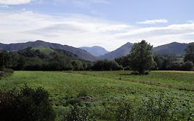 Gîtes Jara et Mendia, Maison Eguzki-Lore, Saint-Jean-Pied-de-Port, Pays Basque